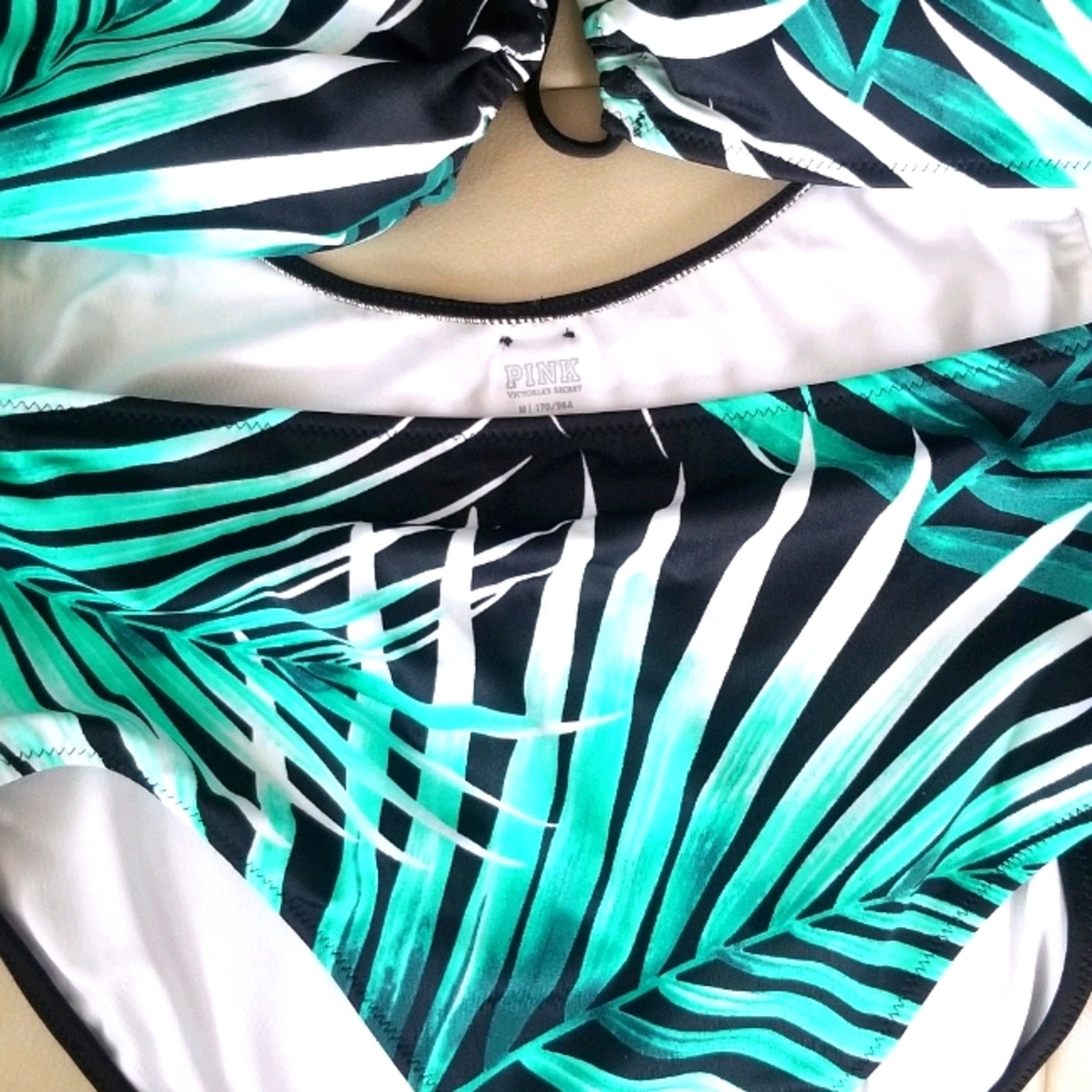 New one piece w/ palm leaf print fr Pink